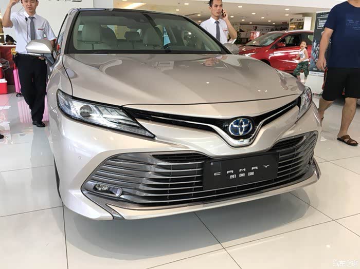 八代凯美瑞前脸六种颜色集合