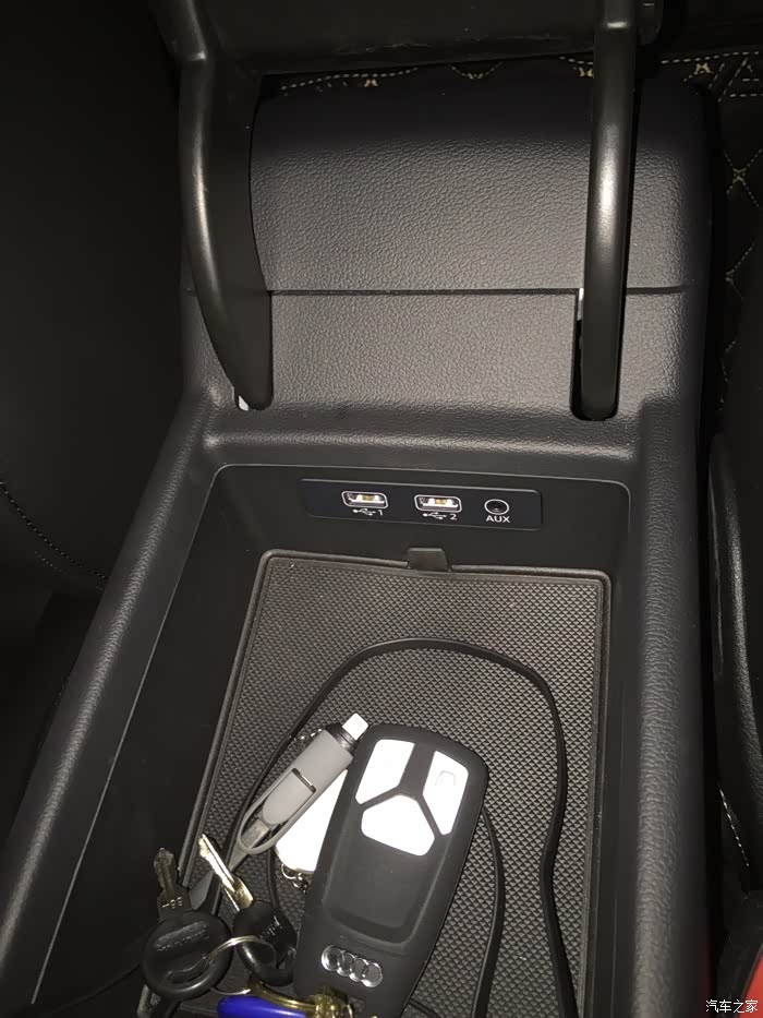 【图】两个usb接口发烫,好可怕_奥迪a4l论坛_汽车之家论坛