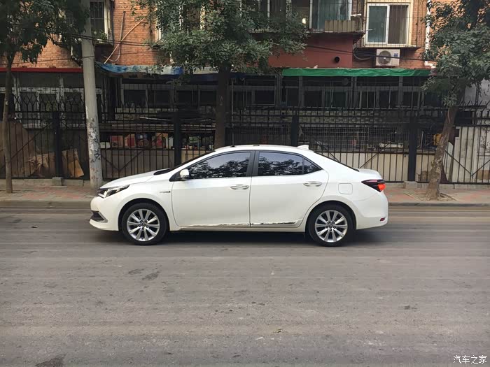 卡罗拉改17寸的轮毂好看吗?