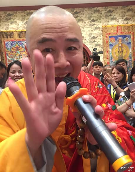 唐僧徐少华靠走穴维生.