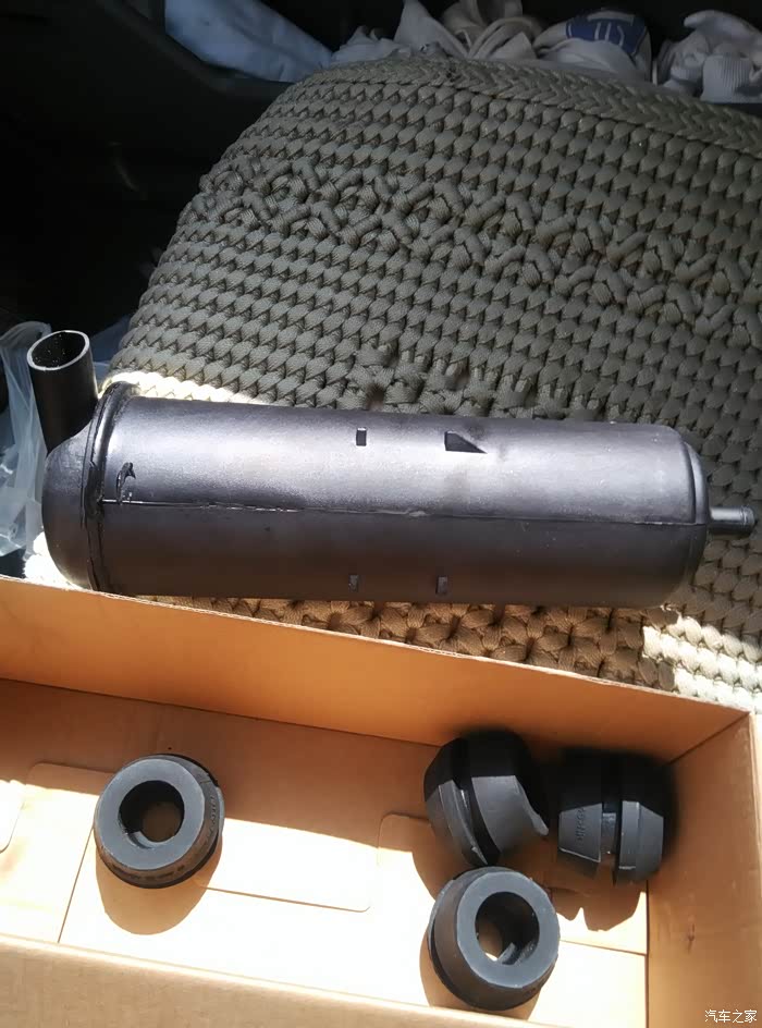 【图】老捷达换前机角胶套,碳罐_捷达论坛_汽车之家论坛
