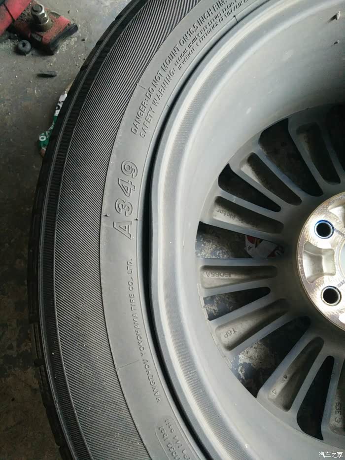 轮毂凹了要怎么修大约要几钱