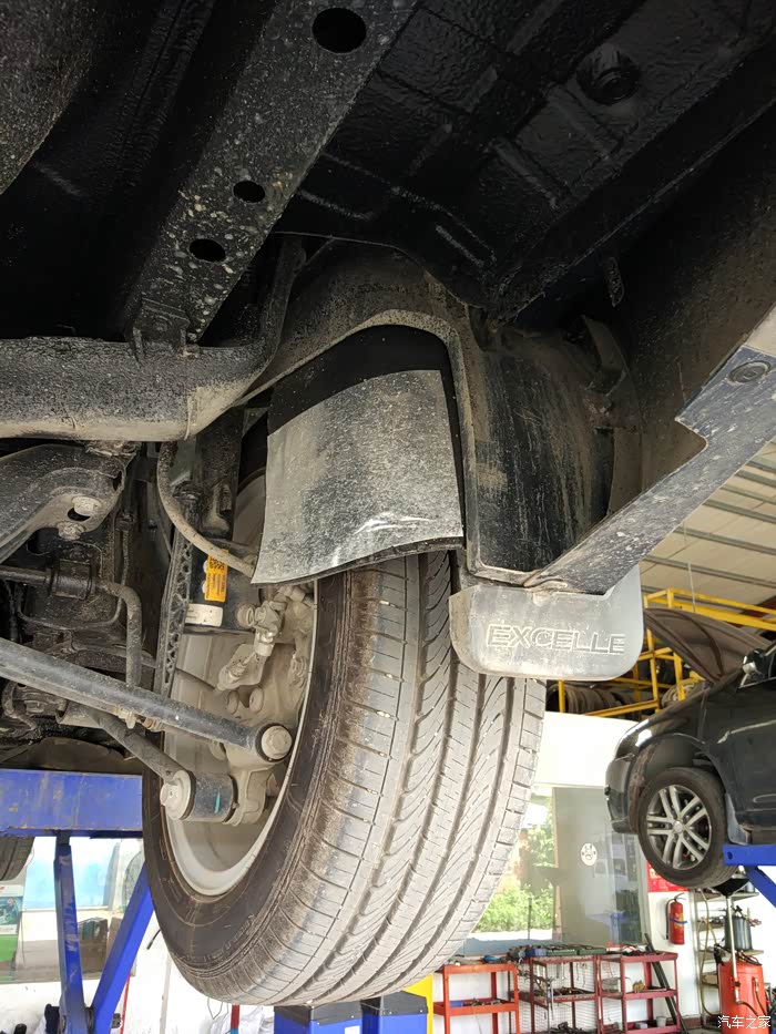 【图】英朗后轮叶子板内衬_英朗论坛_汽车之家论坛