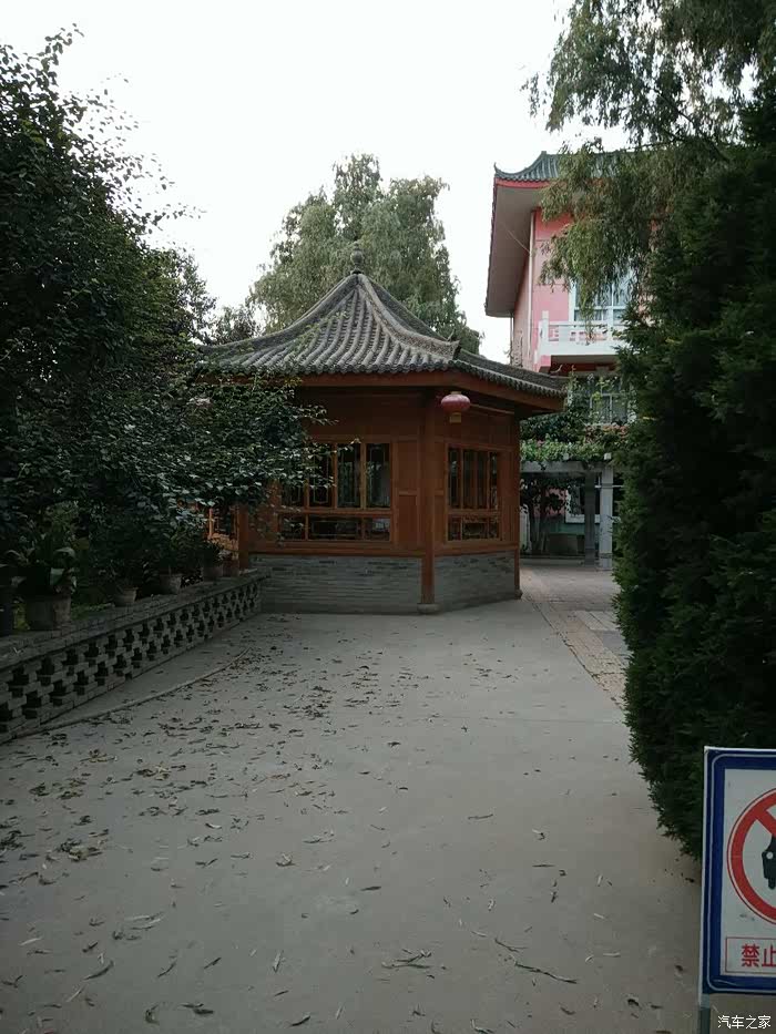 避暑好去处水泉山庄