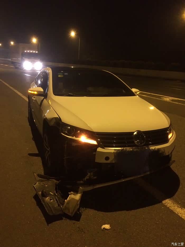 倒霉呀cc高速车祸