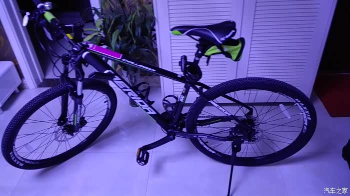 提2018款捷安特xtc800白色,欢迎围观