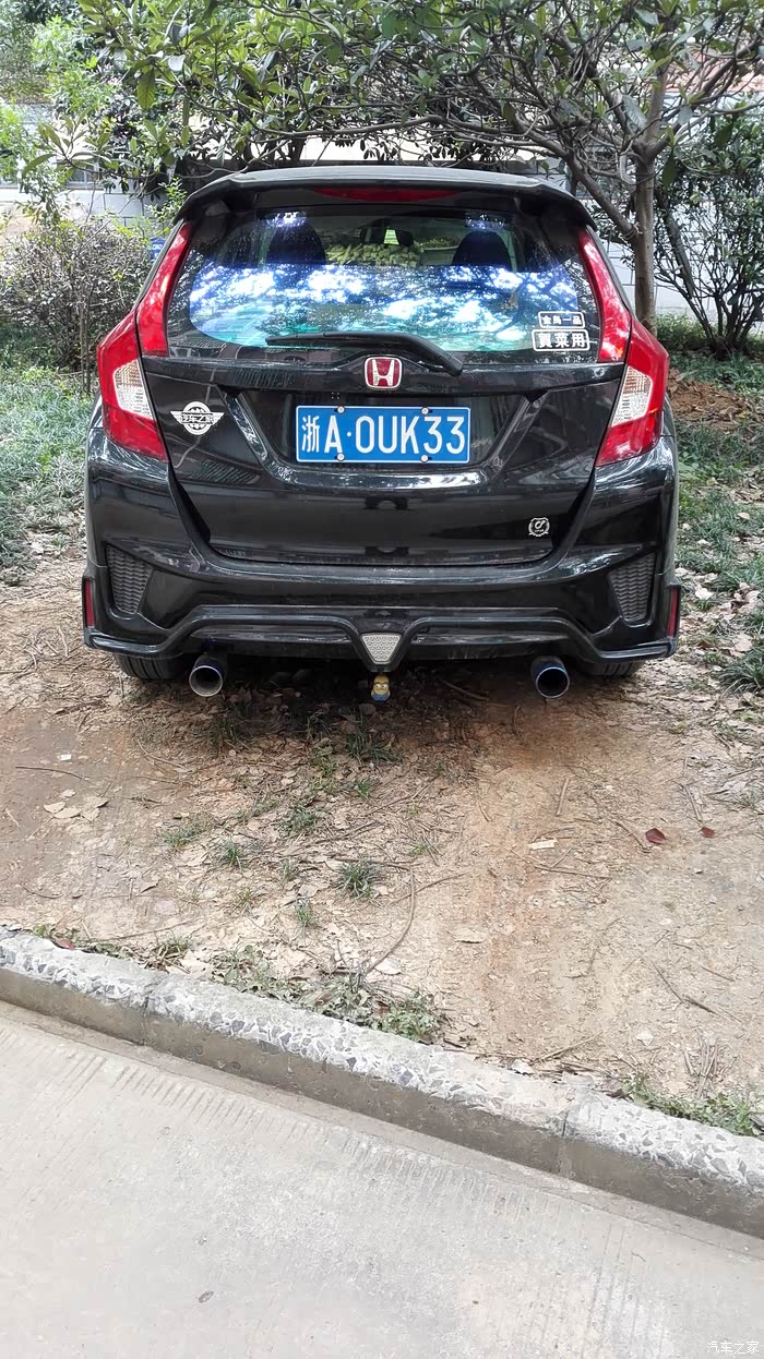 飞度改排气管双边单排效果进来看看如何