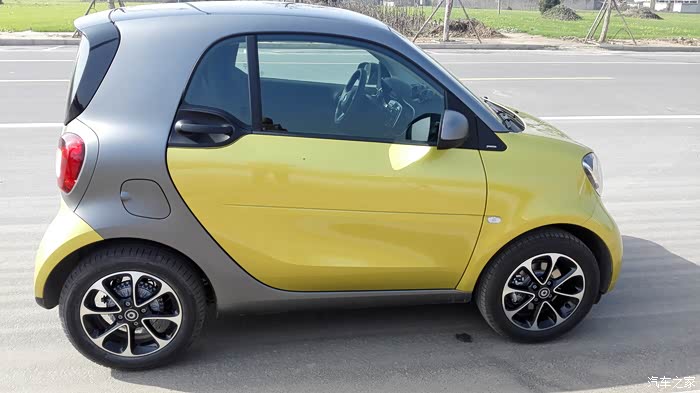 smart两门什么颜色比较不错呢