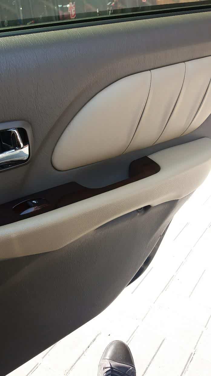 求购个右后门车门内衬谁有