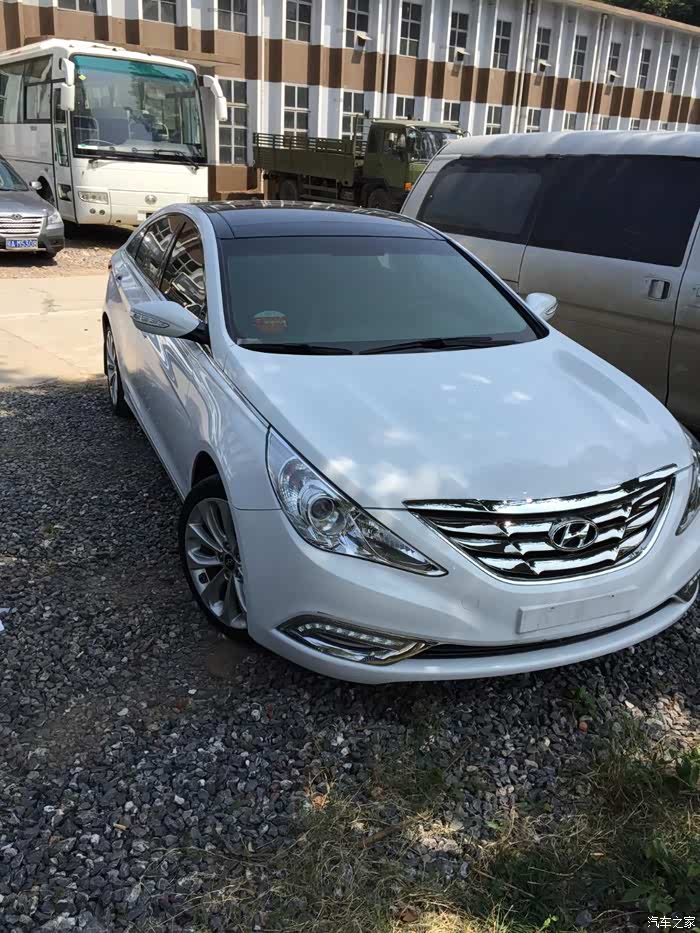 索纳塔流线好,但是现在我觉得外观原车好素