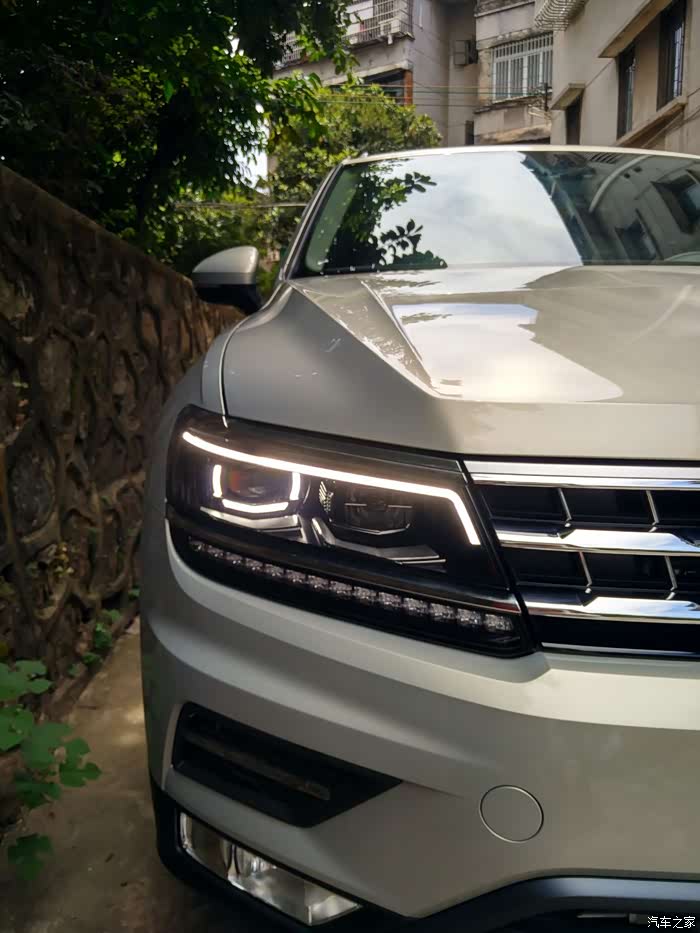 日行灯,有眉毛眼睛