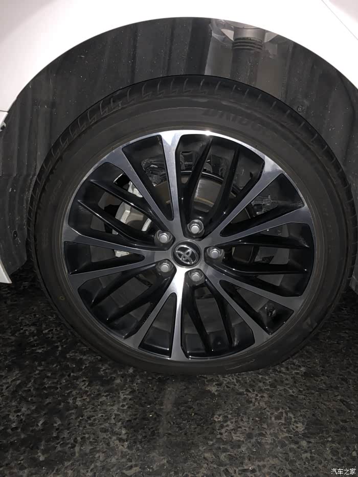 八代凯美瑞轮胎普利司通