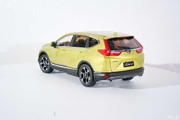 【模型收藏第34弹】1:18 东风本田crv 珠玉黄 2017 honda crv