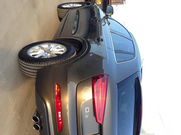 13年购入的进口q3驯鹿棕扰流板到底是啥颜色被4s店换错