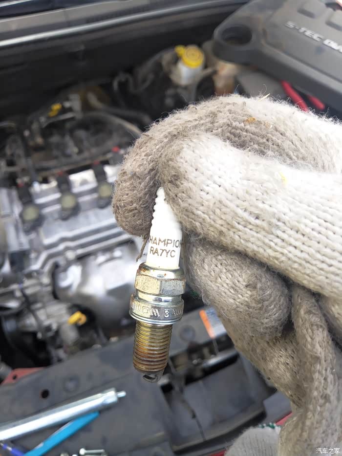 经典科鲁兹原厂火花塞是那个型号的?
