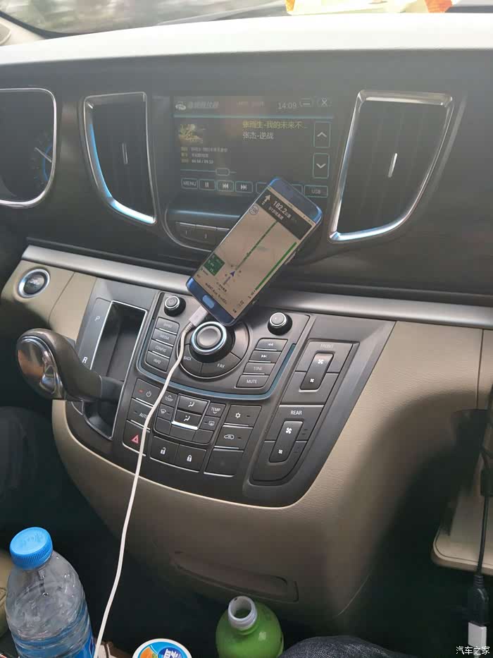 gl815款的最低配怎么用手机听歌