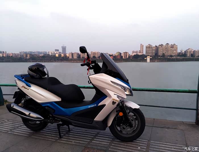 看看群里有多少光阳赛艇车主跟帖贴图