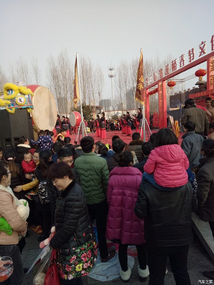 正月十五许昌霸陵桥公园逛庙会