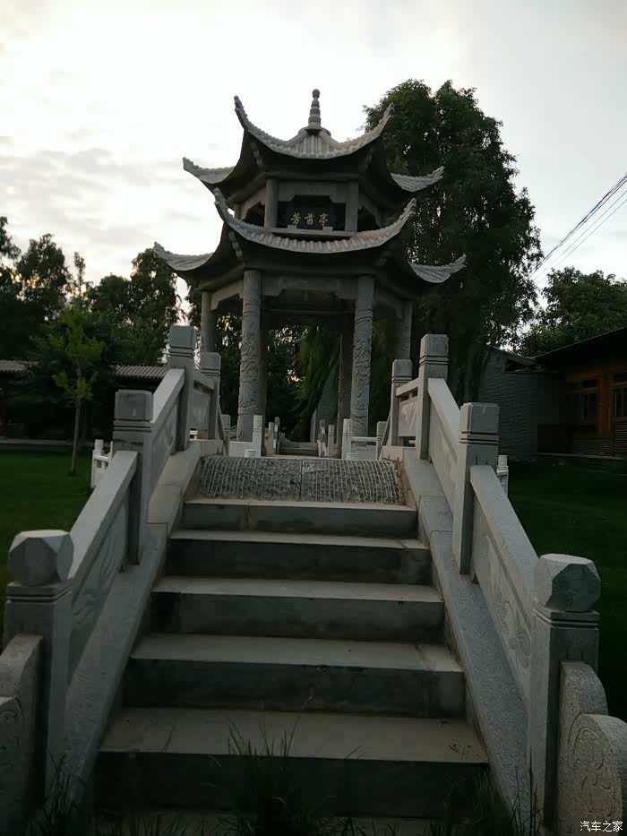 避暑好去处水泉山庄