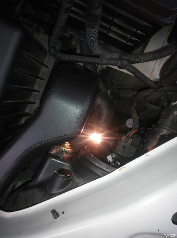 【图】自己动手换示宽灯_宝骏730论坛_汽车之家论坛