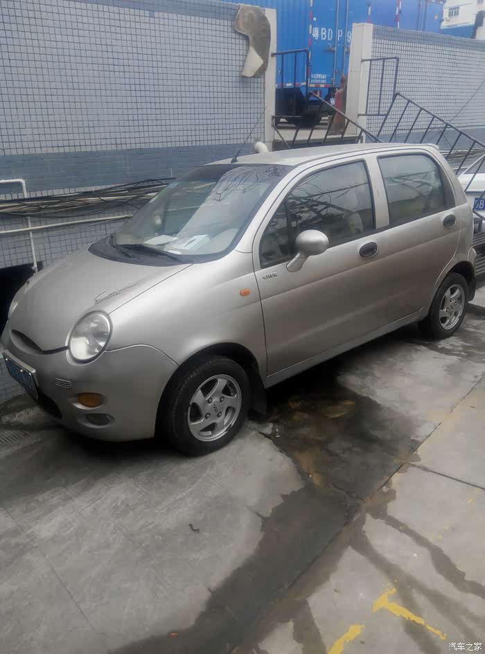 奇瑞qq308车身是什么颜色!