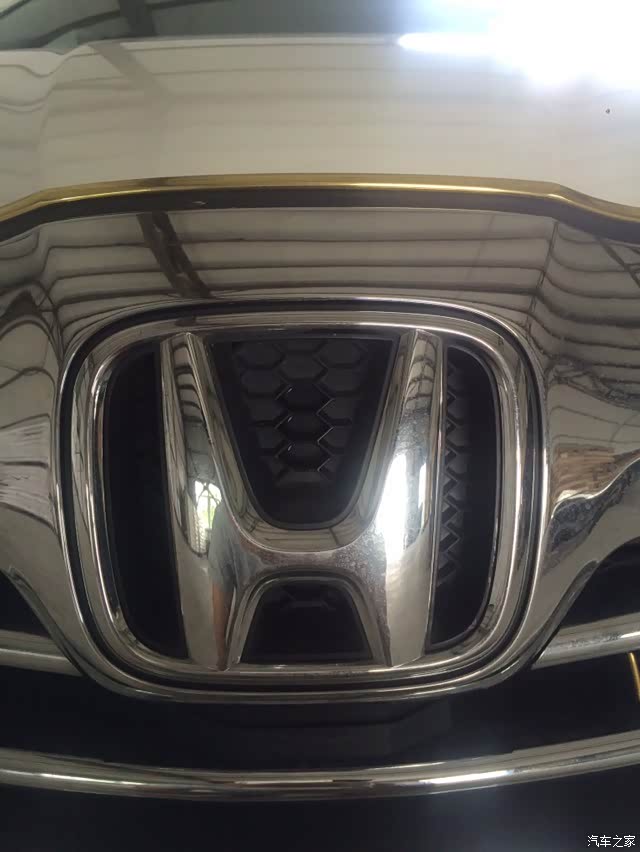 本田车标怎么拆