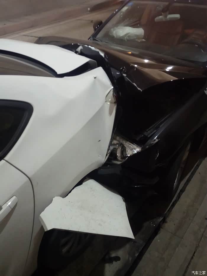 h7的真实碰撞图片转发的朋友把车牌遮挡下