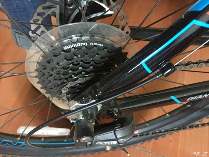 捷安特atx810五通下面没有钢印什么鬼