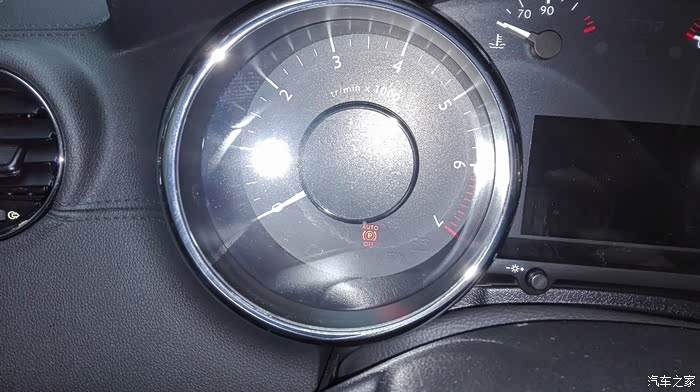 这个灯总是亮正常吗?