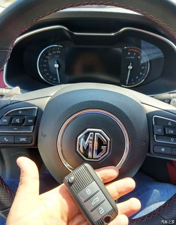 新提名爵mg6,媳妇最爱的红色,很有扎眼有感觉