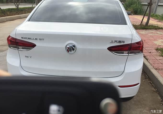 【图】全新别克英朗最爱白色,这个算是嫁妆吗_英朗论坛_汽车之家论坛