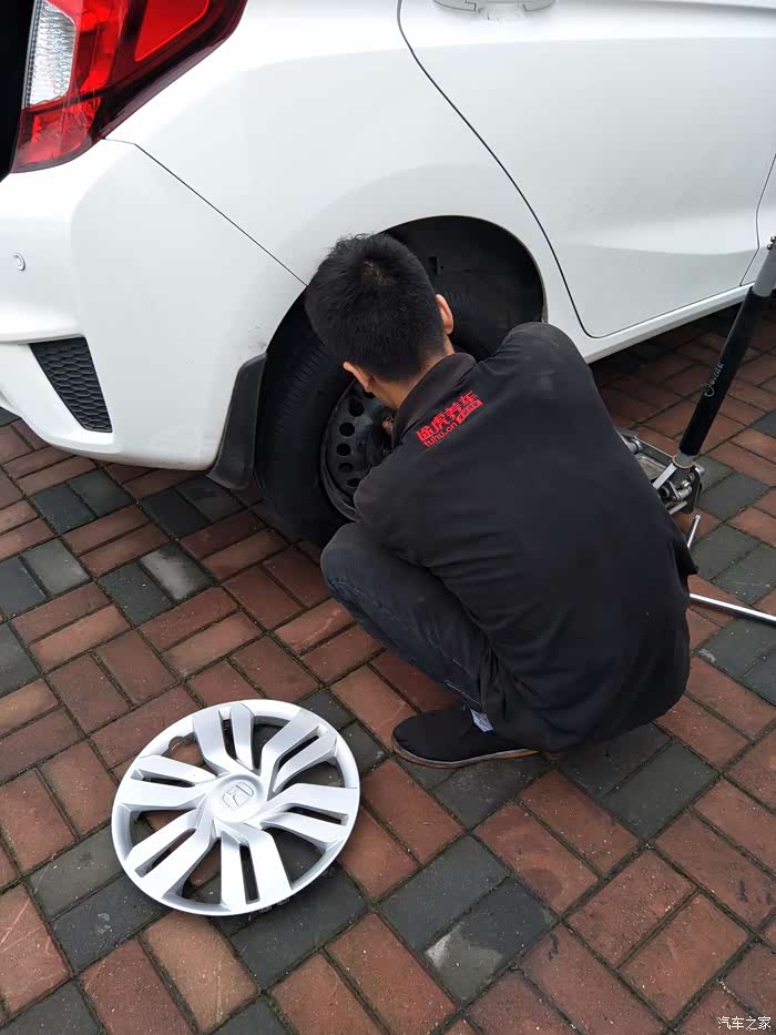 三年半飞度换静音轮胎