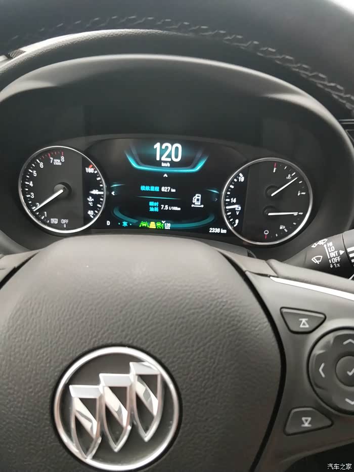 这是高速上的情况,刚好能看到油温表.