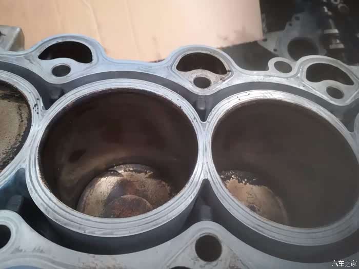 现代途胜离合器打滑,发动机烧机油