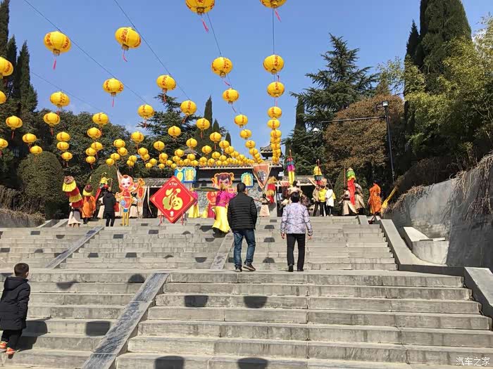 游函谷关逛庙会