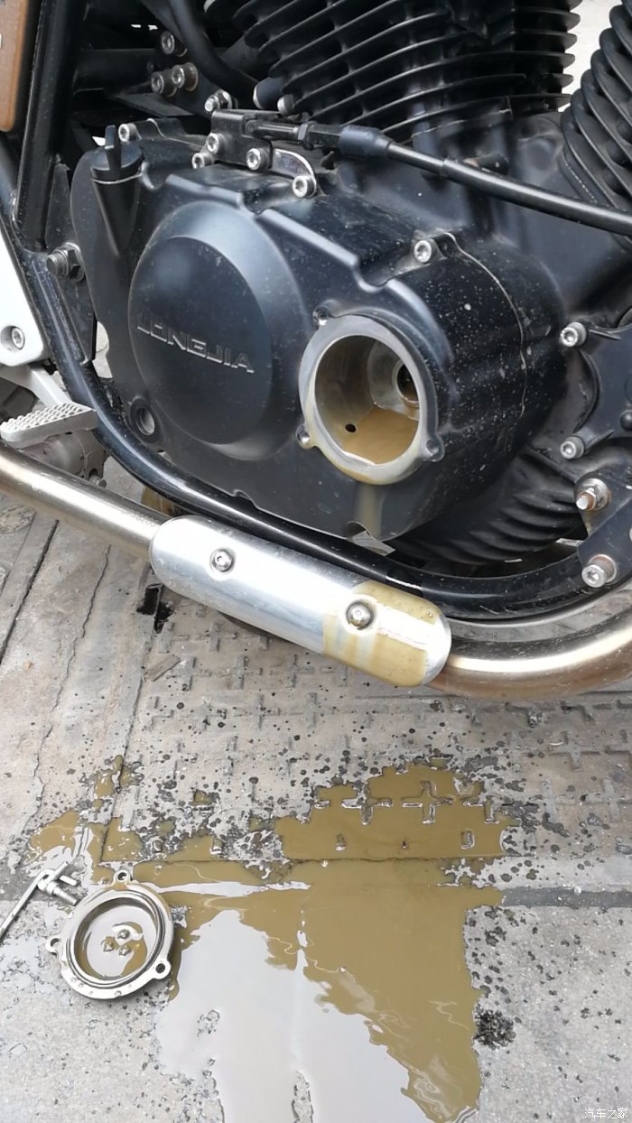摩托车机油烧干的征兆图片