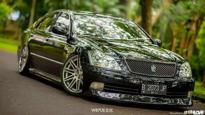 【图】最为经典的改装皇冠 | 2005丰田皇冠改装案例_皇冠论坛_汽车之