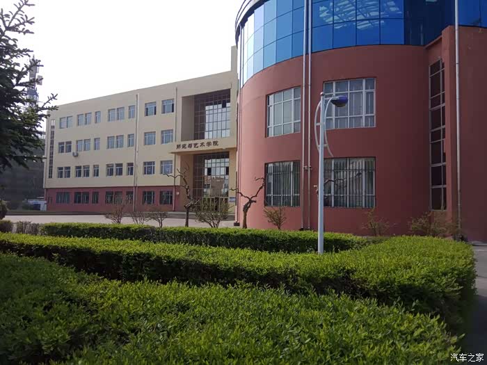 哈尔滨cs35车友会春花烂漫时的哈职院