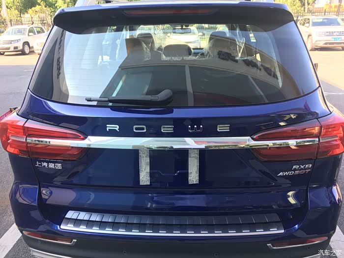 铁汉也柔情,实用主义与浪漫主义的邂逅——蓝色荣威rx8