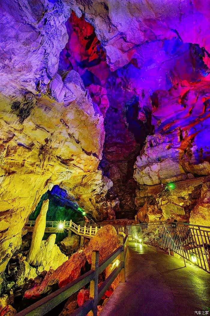 神秘莫测的梅山龙宫