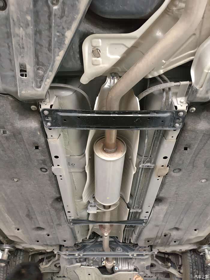 底部加强筋安装效果.