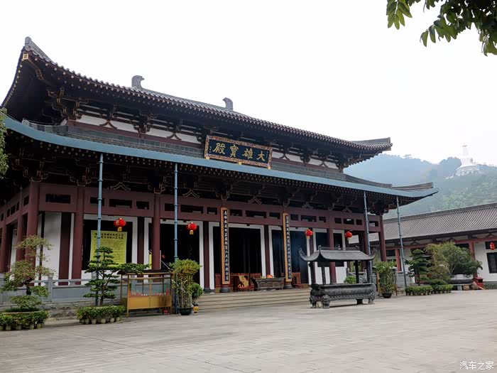 广西长安壹家人车友会自驾cs15参观宝华山应天寿佛寺