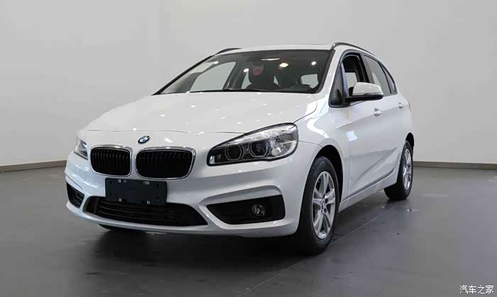 宝马旅行车218(16款 领先版)