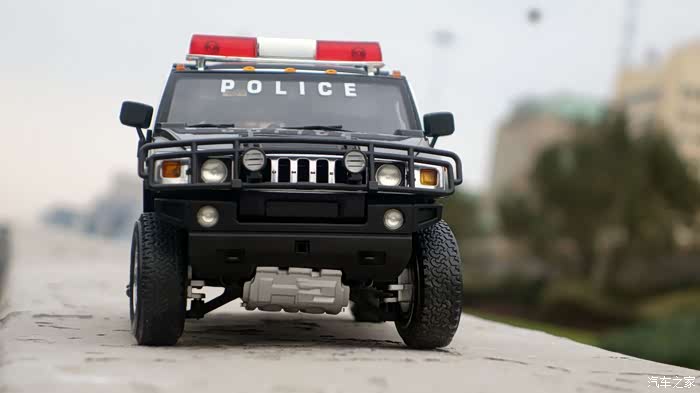 61号公路悍马h2警车