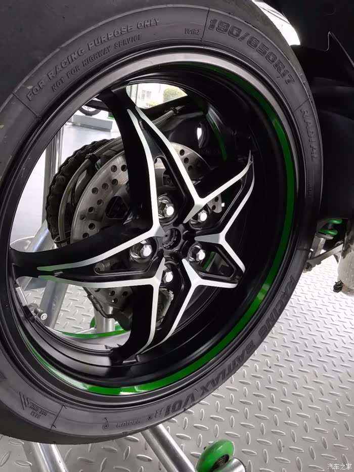 【图】神车h2r细节图_川崎摩托车论坛_汽车之家论坛