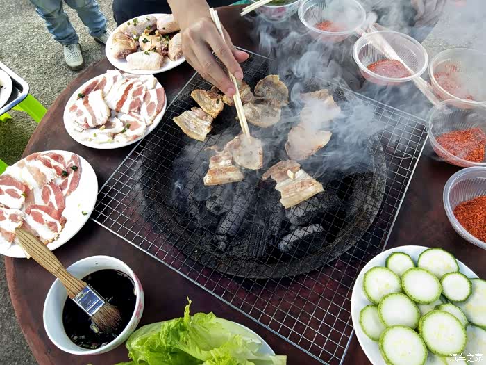 游记带上家人去情人谷烧烤