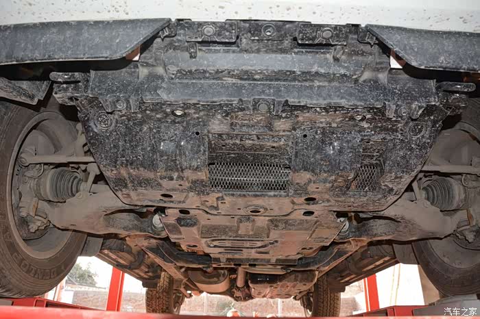 普拉多不锈钢底盘护板上装!