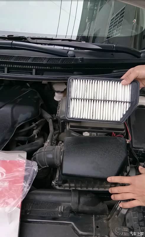 自己动手更换空气滤芯