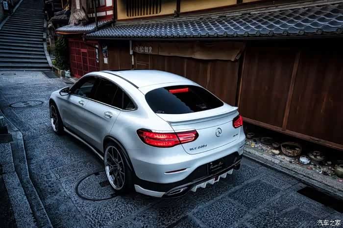 日本mzspeed发布奔驰glc包围轮毂灯光避震套件