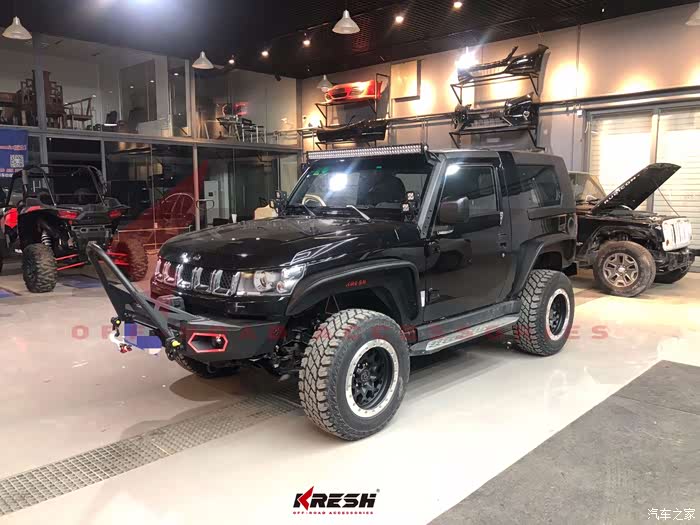 【改装案例】bj40两门版改雷神轮眉 内衬,雷神前杠,后杠